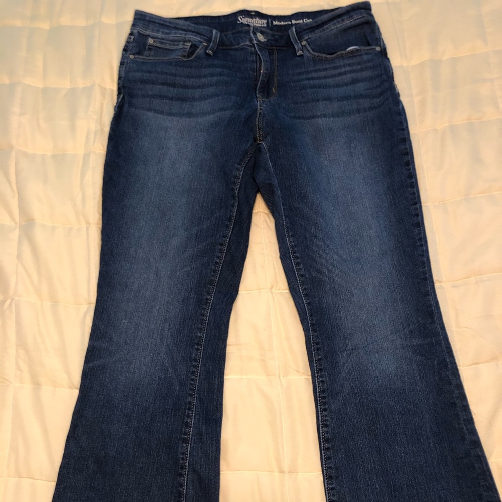 Signature by Levi Bootcut Jeans